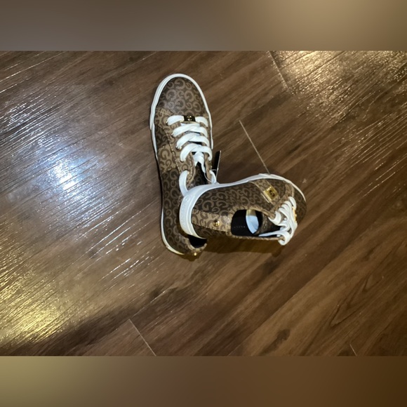 GUESS Leather Upper M Flats for Women - Picture 5 of 5